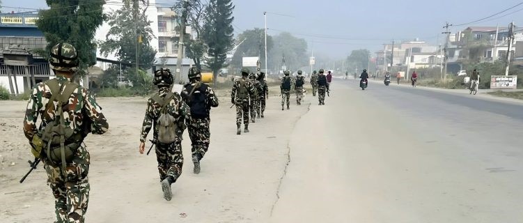 झापा-५ र सर्लाहीमा उच्च सतर्कता, सादा पोसाकमा प्रहरी परिचालन झापा-५ र सर्लाहीमा उच्च सतर्कता, सादा पोसाकमा प्रहरी परिचालन